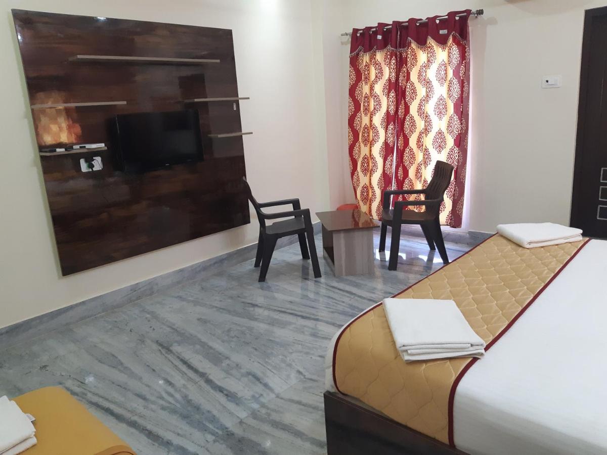 Devansh Bhanu Residency Dbr Srikalahasti Exterior photo
